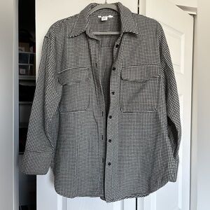 Women’s Black and White Houndstooth shacket